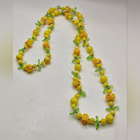 40's Carmen Miranda Fruit Salad Necklace Yellow Flower MCM Statement Costume VTG - Picture 4 of 6
